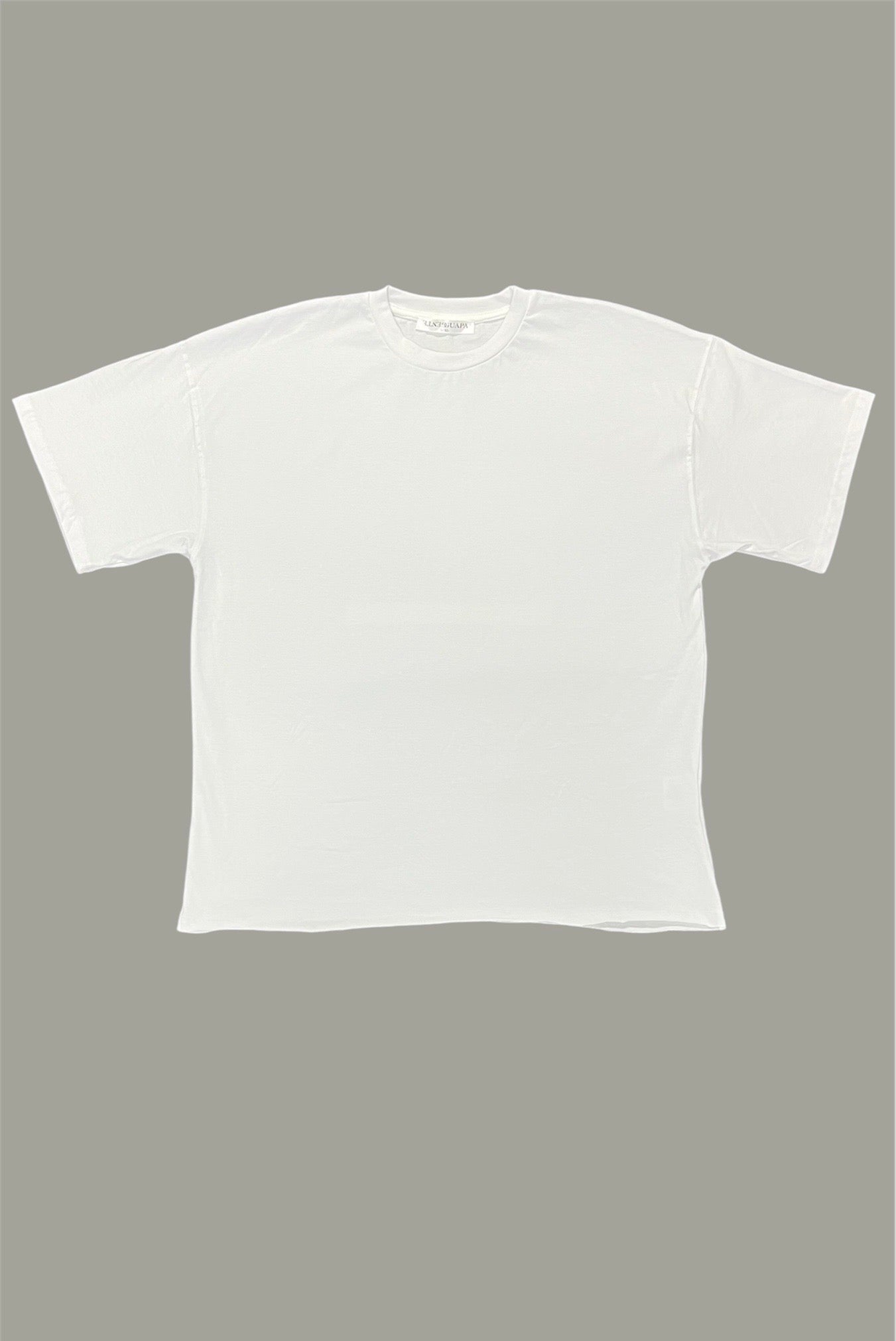 White t-shirt (social media)
